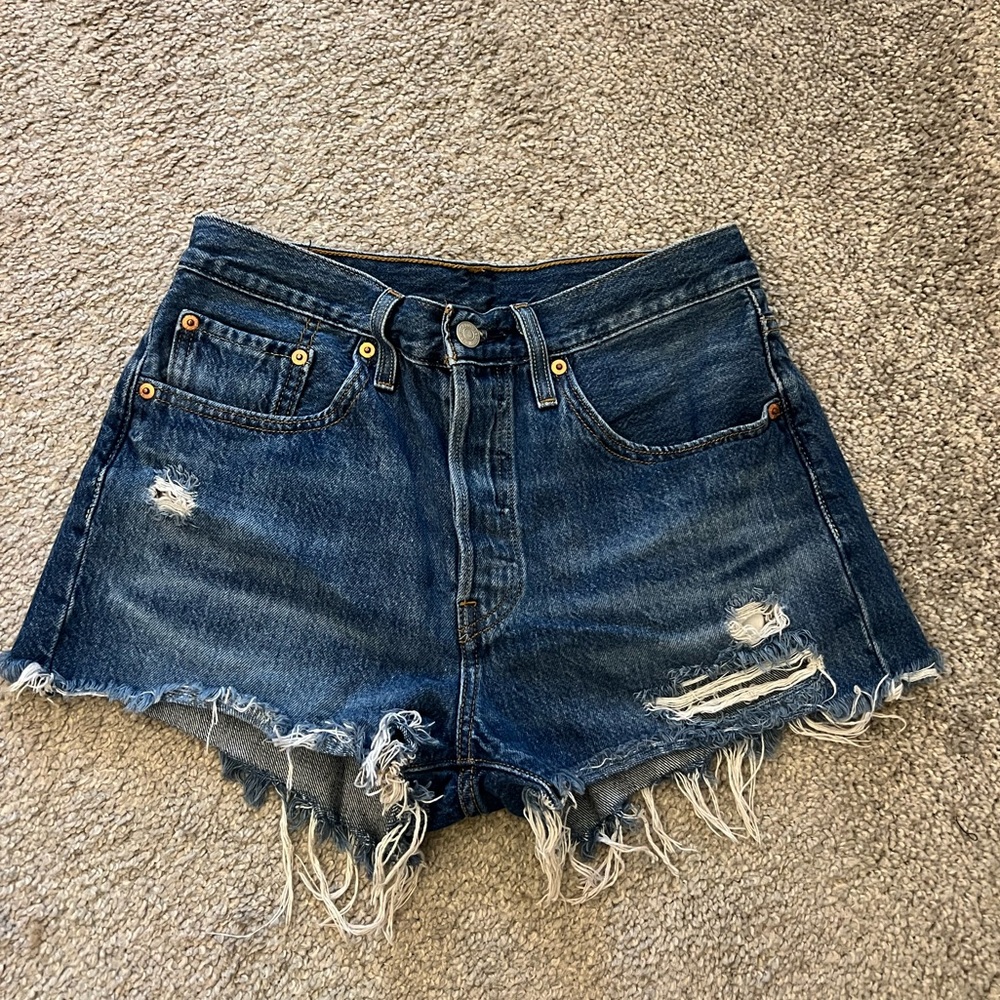 Levi’s 501 Cutoff Shorts